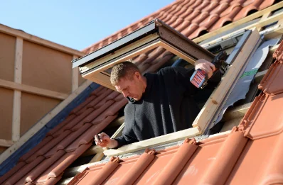 Pose de fenêtres de toit Velux à Chomette